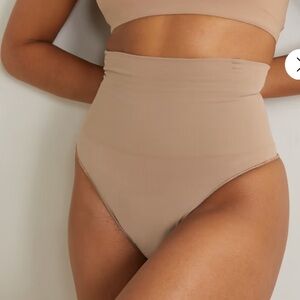 SKIMS High-Waist Sculpting Briefs in Nude
